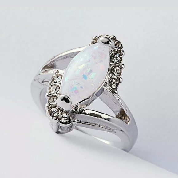 New Marquise Cut Fire Opal 10kt White Gold Ring. - Picture 2 of 2